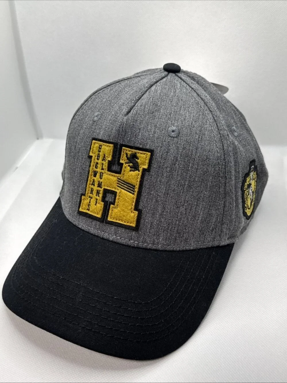 NWT Harry Potter Hat Hogwarts Alumni Adjustable Snapback Cap Adult Grey Black